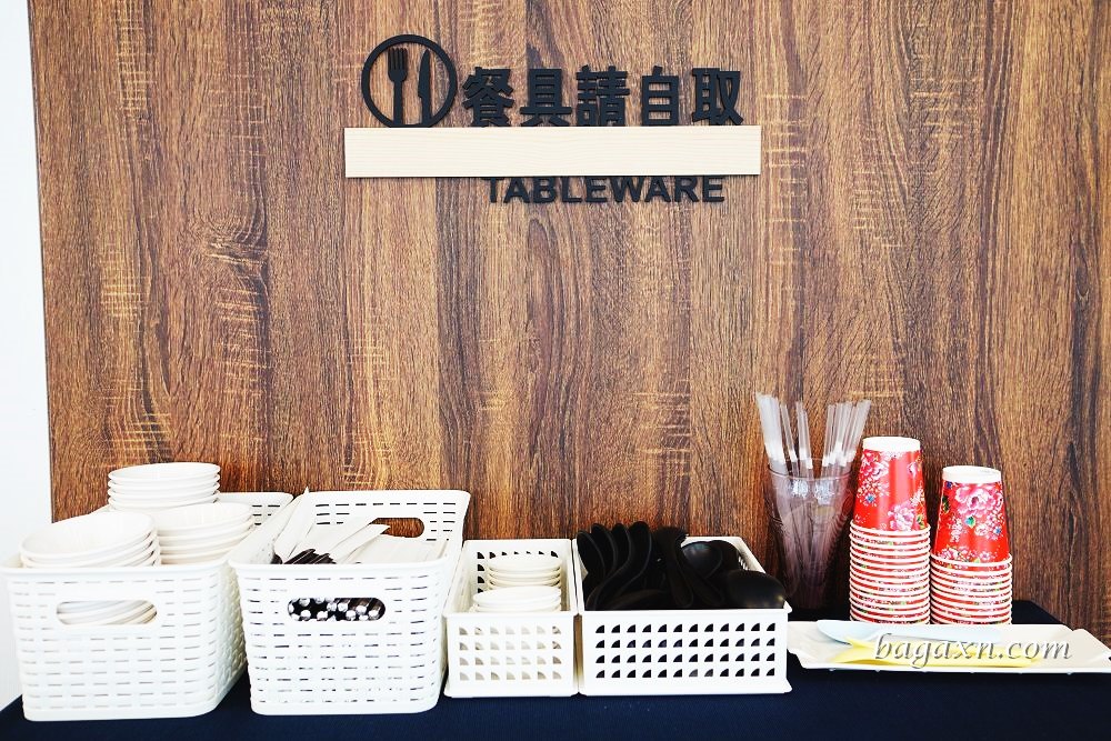 台中漢口路美食│陸羽軒。陸園旗下新品牌，主打江南小點煲飯勁麵