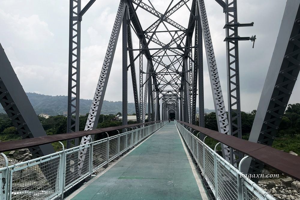 台中后豐鐵馬道租車推薦│隧道口租車中心。親子電動自行車一日漫遊，車款多樣服務又好!