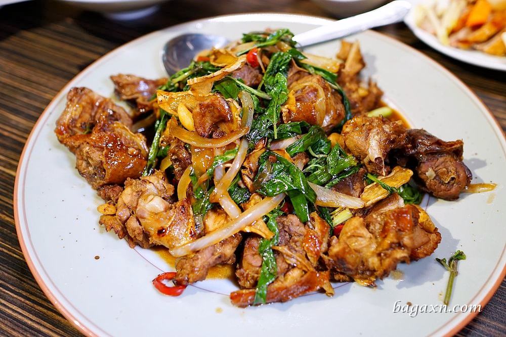 中科聚餐餐廳│招牌櫻桃鴨皮酥肉嫩、砂鍋粥品料多鮮美。食悅