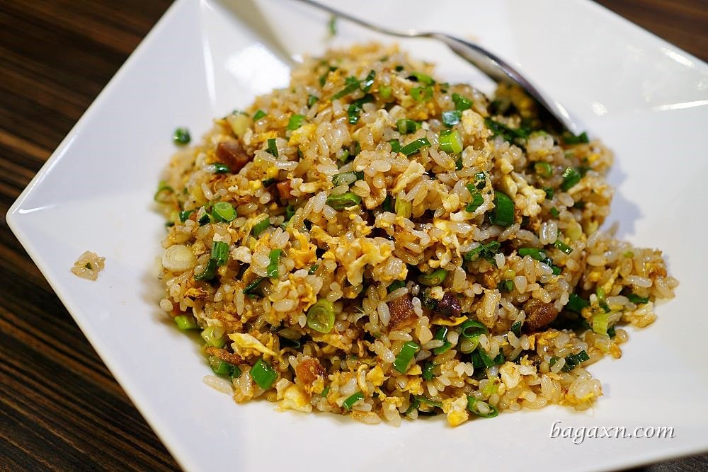 中科聚餐餐廳│招牌櫻桃鴨皮酥肉嫩、砂鍋粥品料多鮮美。食悅