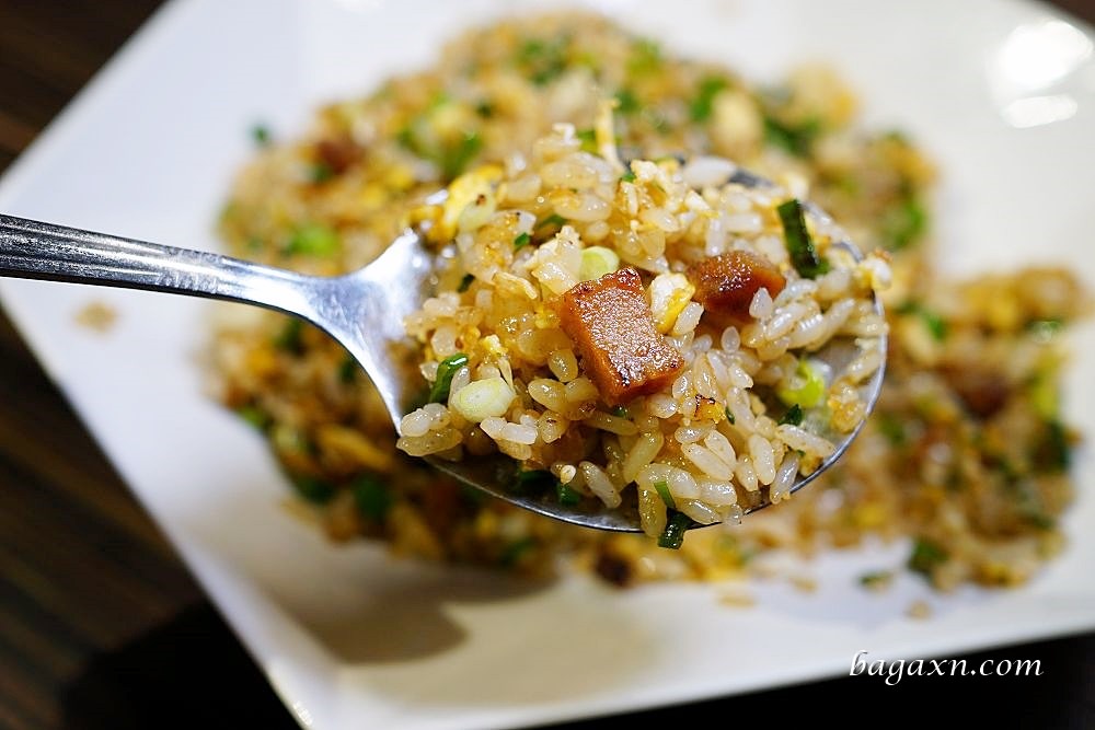 中科聚餐餐廳│招牌櫻桃鴨皮酥肉嫩、砂鍋粥品料多鮮美。食悅