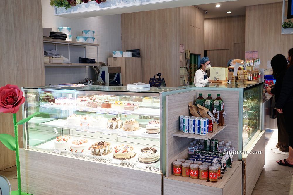 2023台中母親節蛋糕推薦│馥漫麵包花園。那一年追的的女孩