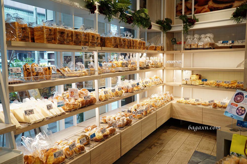 2023台中母親節蛋糕推薦│馥漫麵包花園。那一年追的的女孩