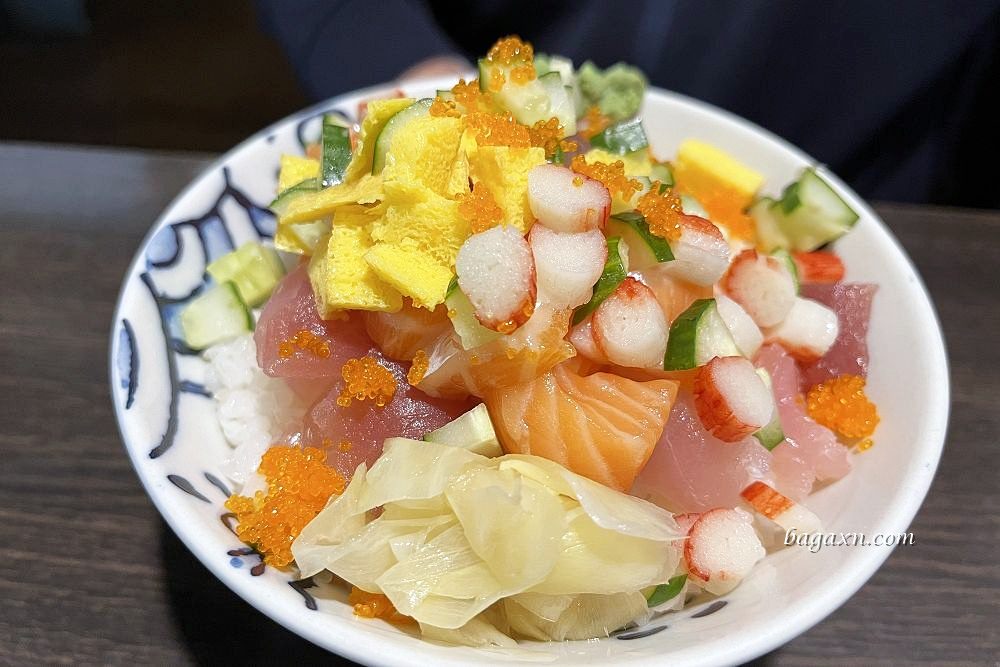 台中西屯│鱻屋。平價美味的生魚片丼飯CP值高