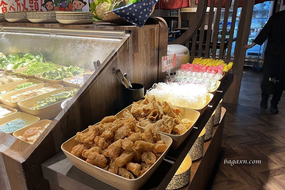 台中南屯│壽喜燒一丁永春店。2024新菜單有鴛鴦鍋，日本和牛無骨牛小排要788元