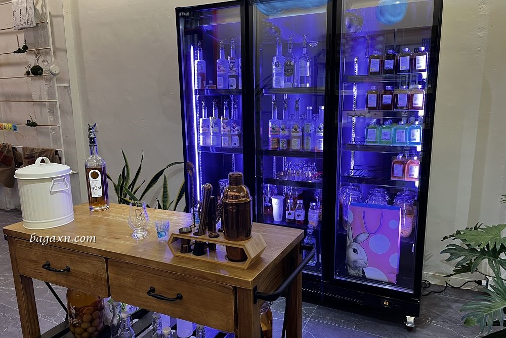 兔兔酒門市│Bunnyville龐尼維爾台中門市。門市可以試喝多款口味，荔枝酒很好喝