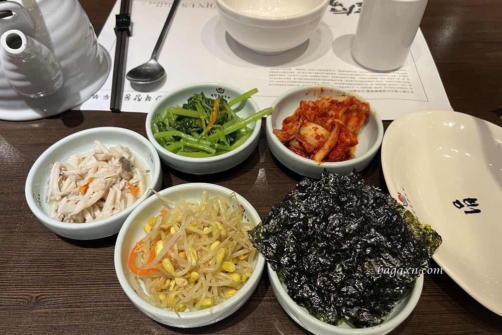 台中后里│涓豆腐。五款韓式小菜無限量供應，吃到最後真的超飽