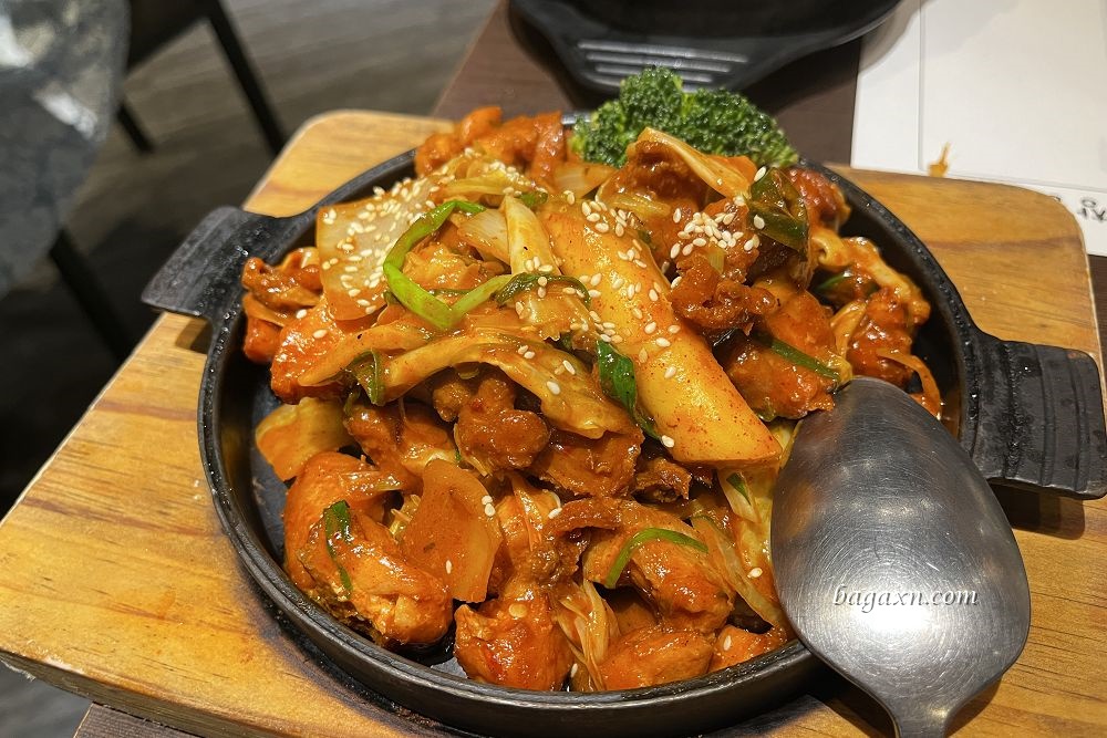 台中后里│涓豆腐。五款韓式小菜無限量供應，吃到最後真的超飽
