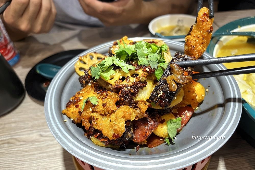 台中南屯│酸小七酸湯魚。夠酸辣配飯很好吃！