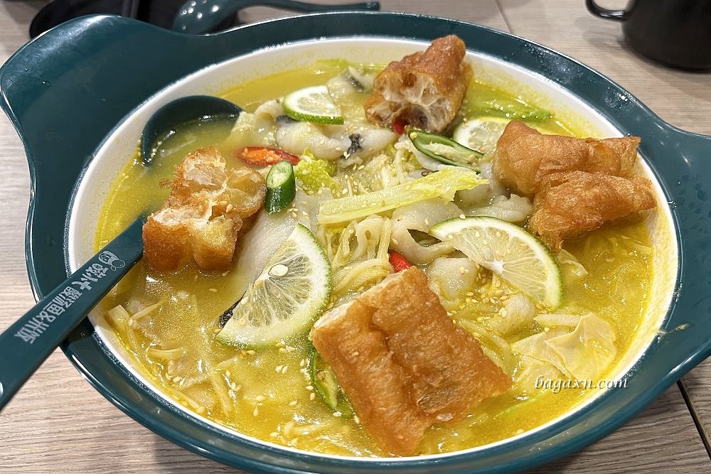 台中南屯│酸小七酸湯魚。夠酸辣配飯很好吃！