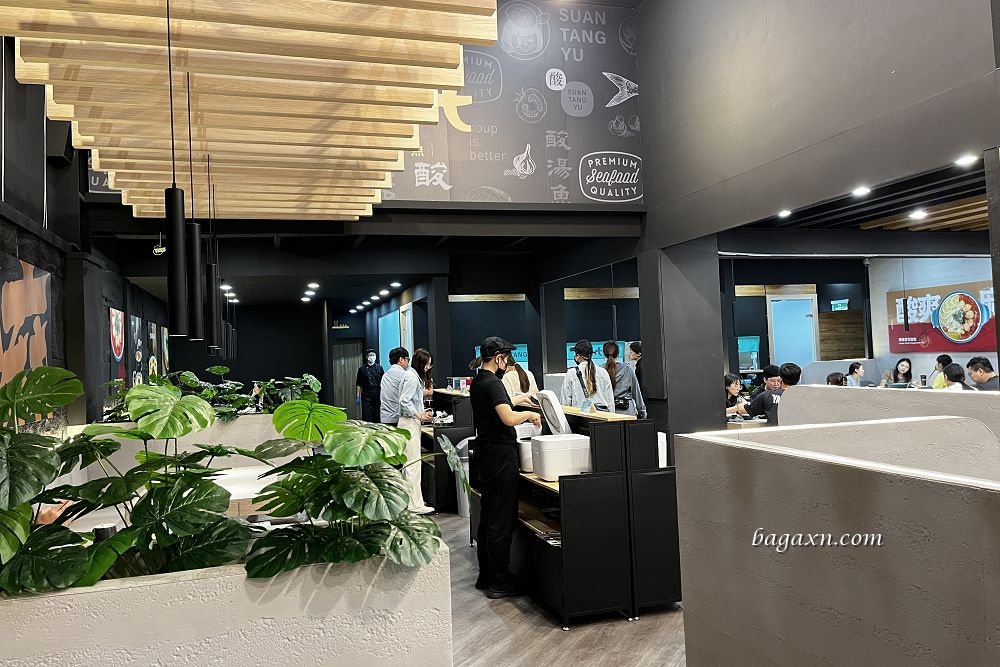 台中南屯│酸小七酸湯魚。夠酸辣配飯很好吃！