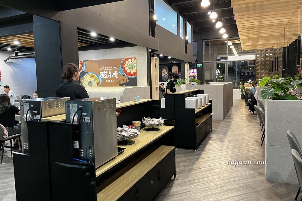 台中南屯│酸小七酸湯魚。夠酸辣配飯很好吃！