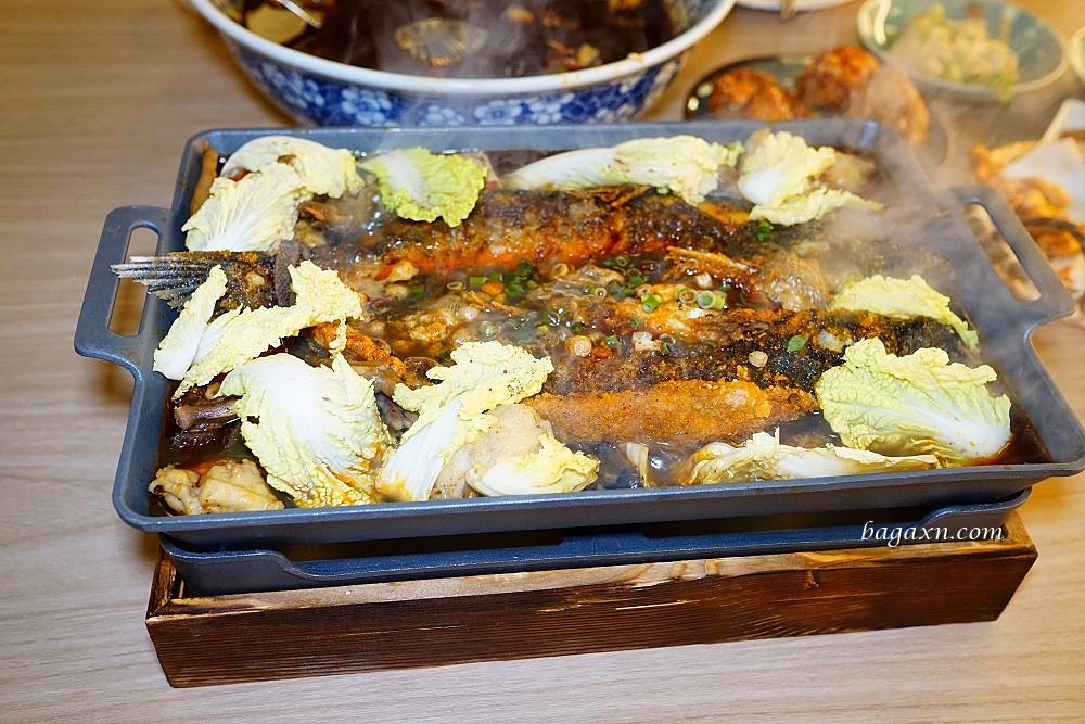 台中南屯酸菜魚/重慶烤魚│老漁家。肥腸魚很特別，嗜辣者必吃