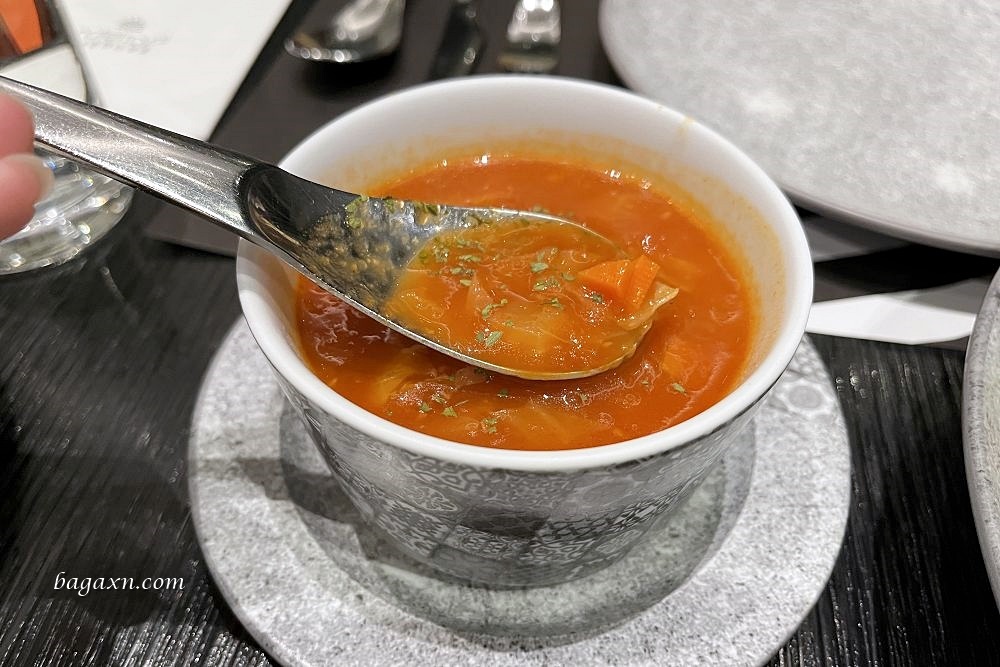 台中西區│ZEBRA義式餐廳。現烤義式披薩超好吃 - 第5張圖 台中西區│ZEBRA義式餐廳。現烤義式披薩超好吃