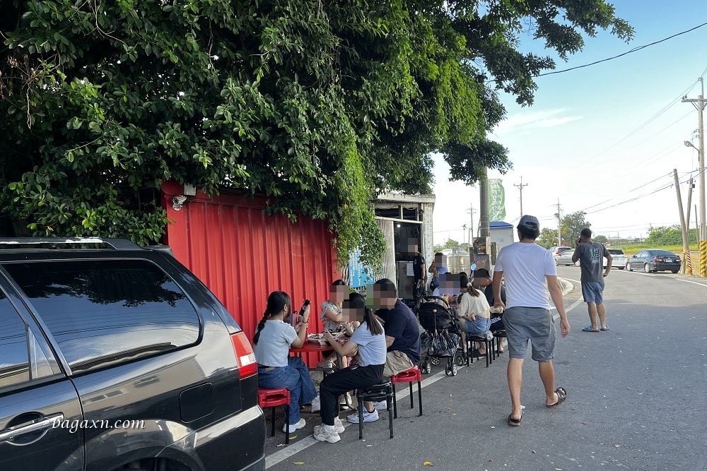 嘉義布袋│榕樹下阿瑞戶外釣蝦場。泰國蝦超好釣，親子同樂的好去處