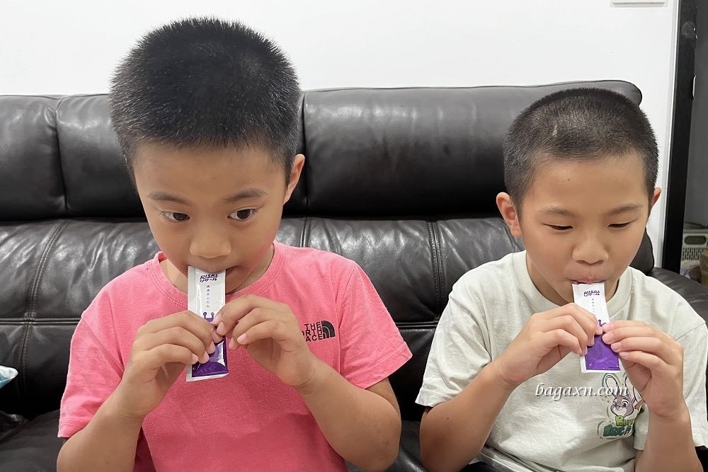 小兒利撒爾葉黃素乖寶寶凍│QQ果凍口感甜甜很好吃，小孩很愛