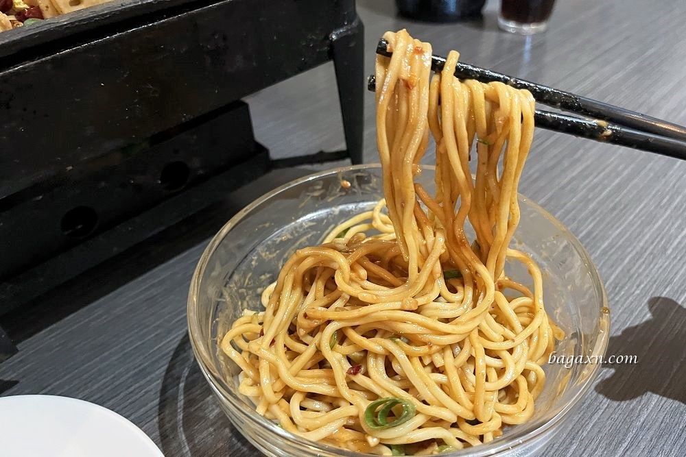 台中南屯│城裡來的巫山烤魚公益店。怪味魚口味特別挺好吃的