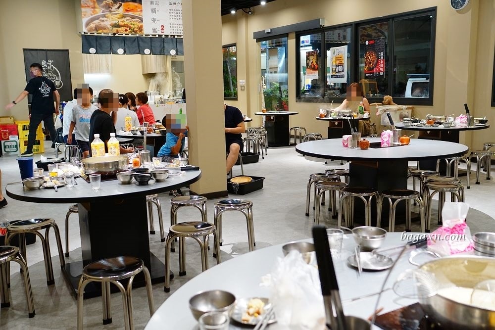 台中南屯│蘇記嘀兜雞大墩店。夏日吃補不怕燥，新品下酒聚餐超合適