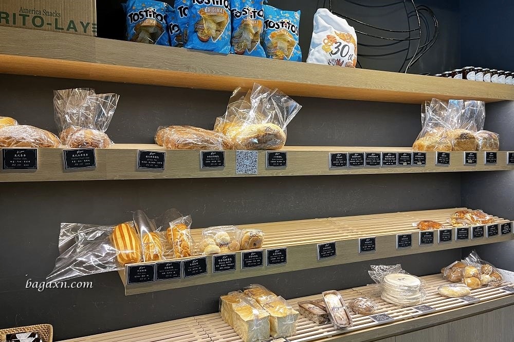 台中歐式麵包推薦│Finga’s Fine Food 風格麵包坊。工匠酸麵包一生推