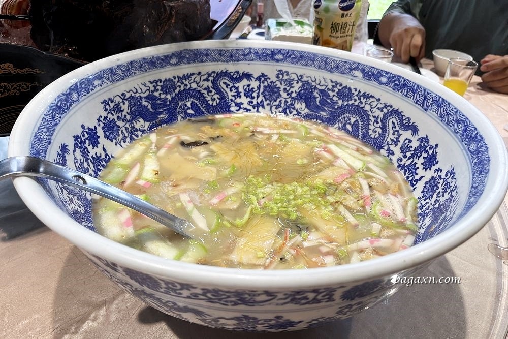 宜蘭礁溪│碗公手作無菜單料理。餐點擺盤浮誇口味也不錯