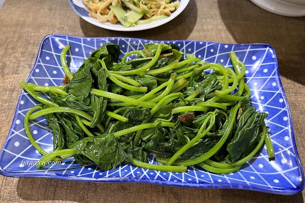 台中南屯│春梅家。美味的家常麵食館，剝皮辣椒肉醬麵好吃