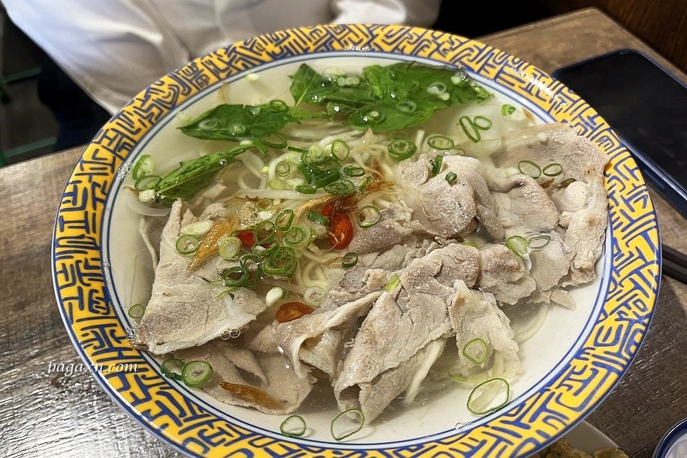 台中南屯│春梅家。美味的家常麵食館，剝皮辣椒肉醬麵好吃