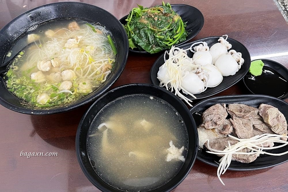 台中南屯│彰化阿添蛤仔麵台中分店。滿滿蛤仔免剝殼吃起來HEN爽