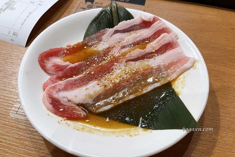 台中南屯│one&one燒肉大墩店。有雞軟骨超讚~一人吃燒肉也不尷尬