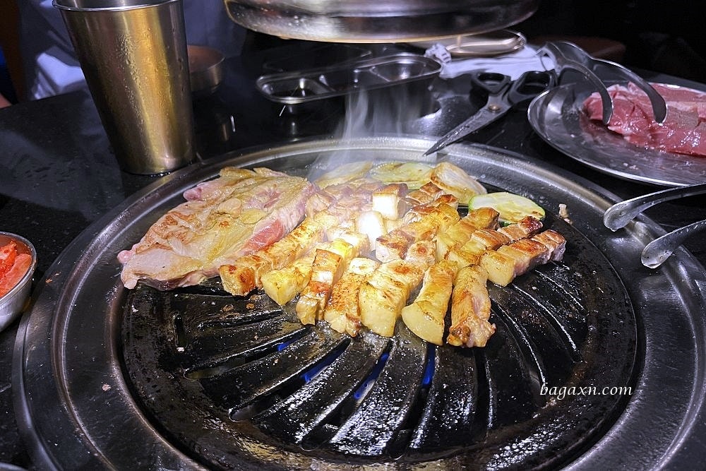 台中南屯│燒肉滋滋 ZiZi。美味韓式燒肉.大口吃肉超爽