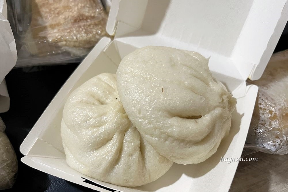 高雄早餐│興隆居。湯包是招牌，但我覺得燒餅更讚