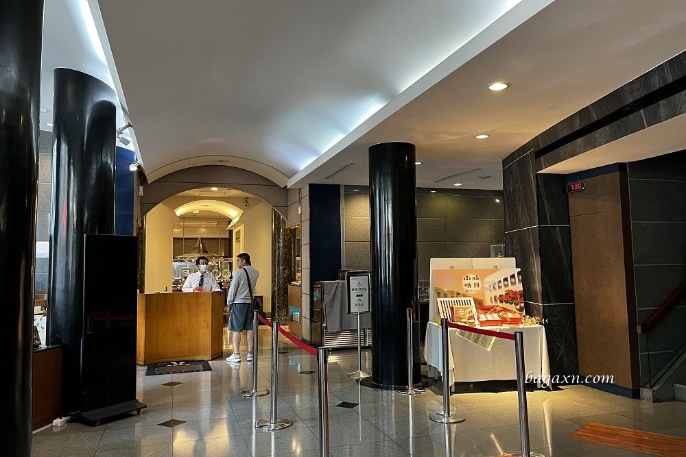 台南住宿│台南大飯店。簡單乾淨，Buffet早餐午餐都還不錯