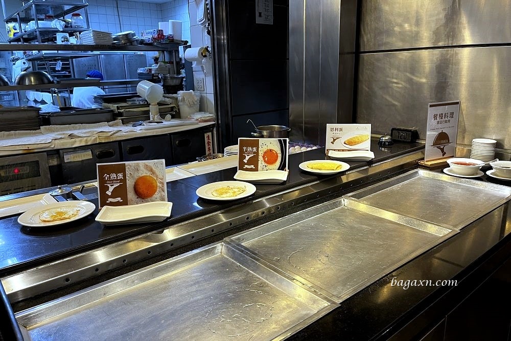 台南住宿│台南大飯店。簡單乾淨，Buffet早餐午餐都還不錯