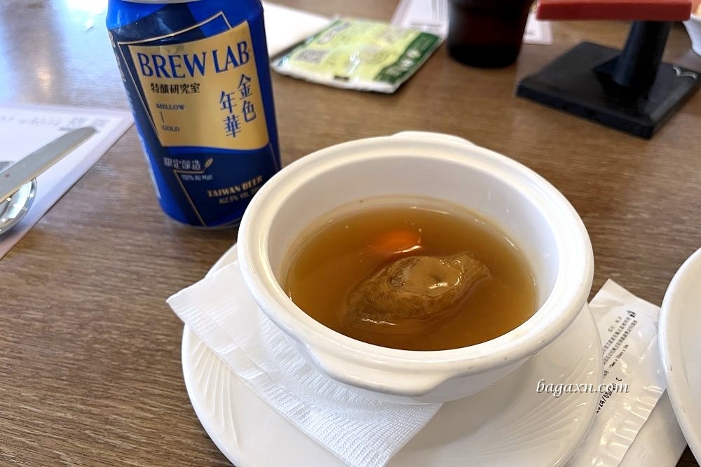 台南住宿│台南大飯店。簡單乾淨，Buffet早餐午餐都還不錯