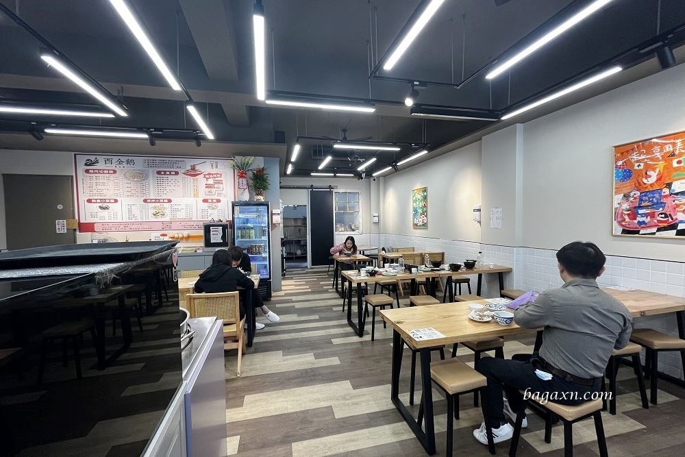 台中南屯│酉金鵝惠文店。鵝肉好吃，小吃店但可以吃得超豐盛