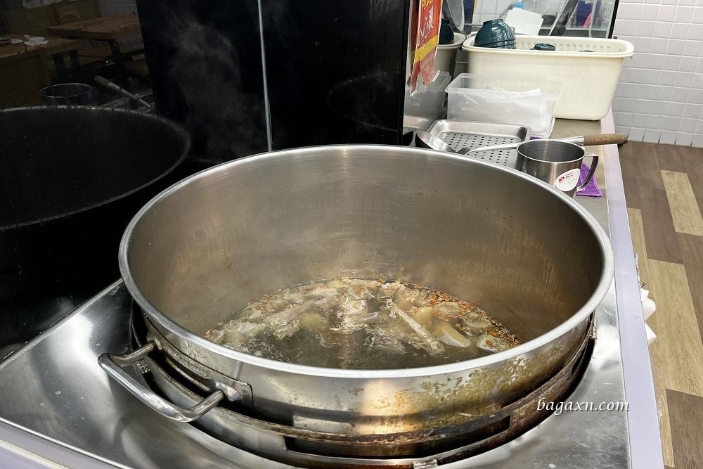 台中南屯│酉金鵝惠文店。鵝肉好吃，小吃店但可以吃得超豐盛