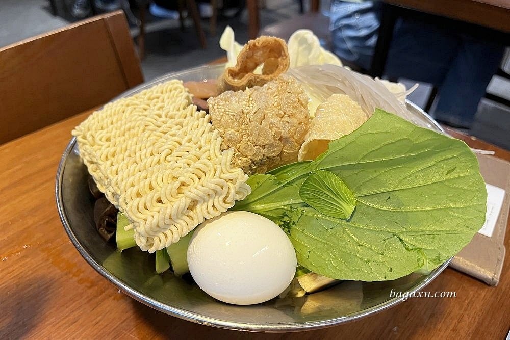 台中北區│兩餐中友店。澱粉吃到飽，不推薦B方案肉品吃到飽