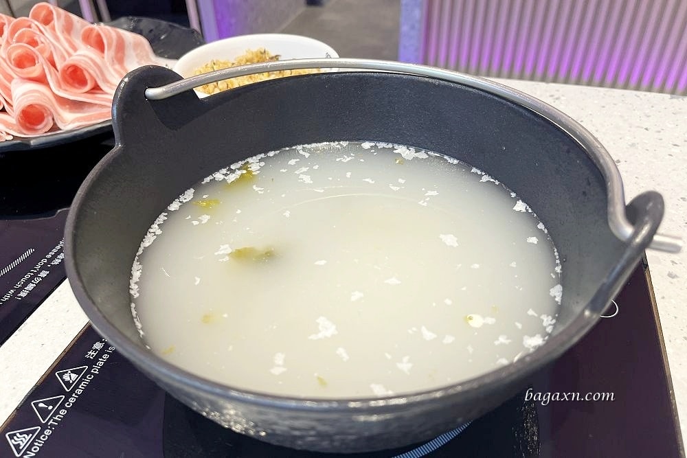 築間酸菜魚台南成大店│酸菜魚個人火鍋，還有自助吧吃到飽