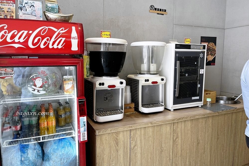 台中南屯│大埔鐵板燒86店/龍饌鐵板燒(五權西店)。兩間差不多，龍饌有送荷包蛋