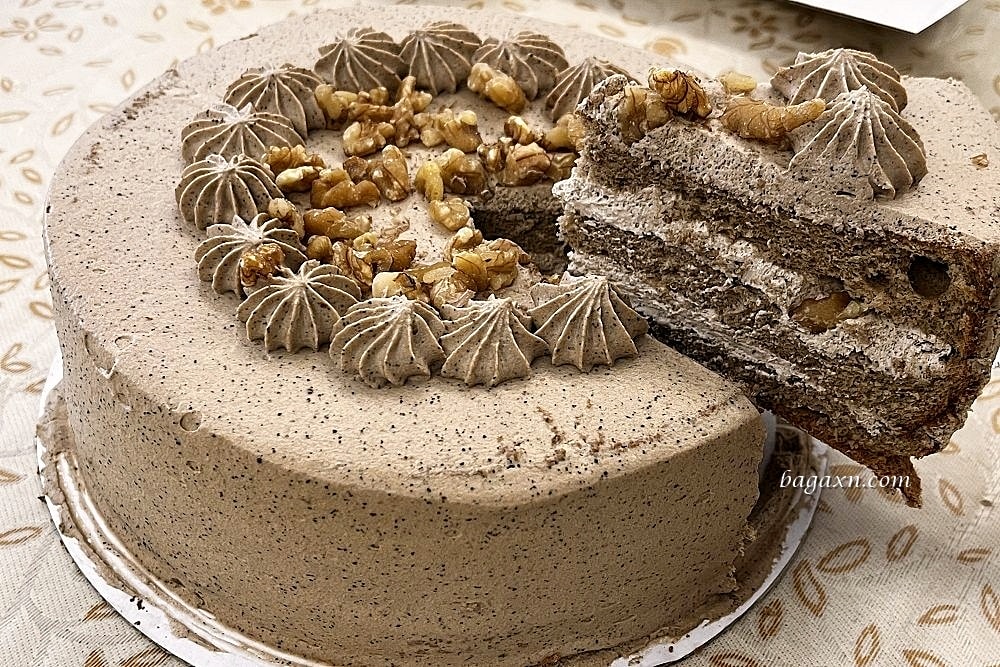 COSTCO好市多蛋糕│8吋核桃伯爵茶蛋糕～無太多料但茶香濃郁