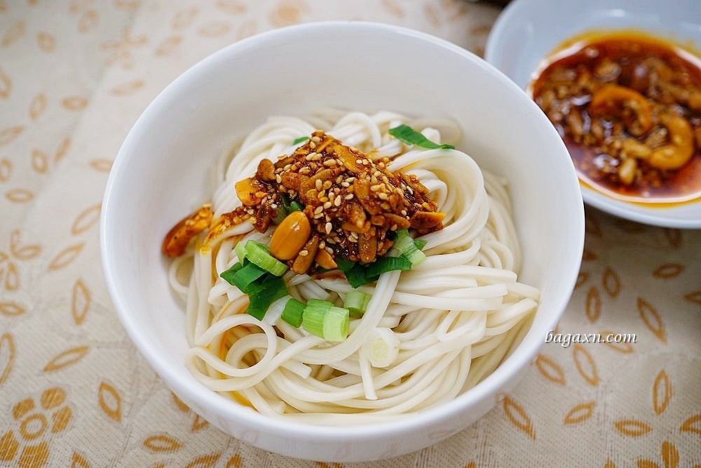 宅配美食│五仁辣麻果油。全素食配方，料比醬多、沾拌淋都合適