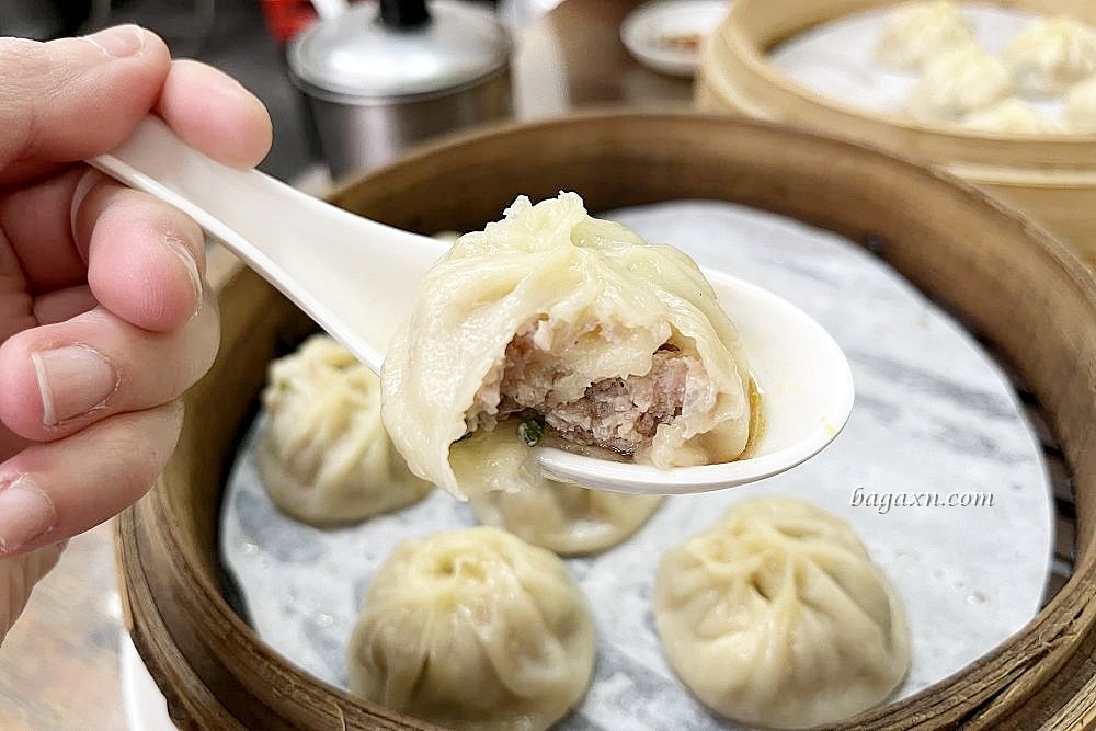 台中神岡│張師傅小籠湯包。小籠包好吃不貴，湯汁多多