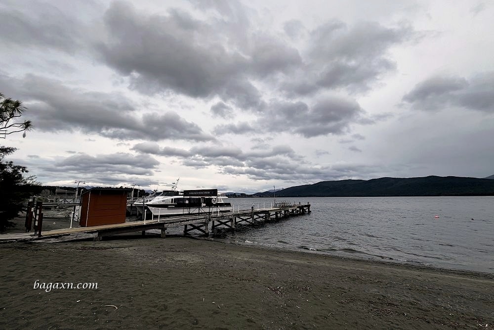 紐西蘭│米佛峽灣開車一日遊。蒂阿瑙咖啡廳很讚，晚餐紐西蘭麥當勞