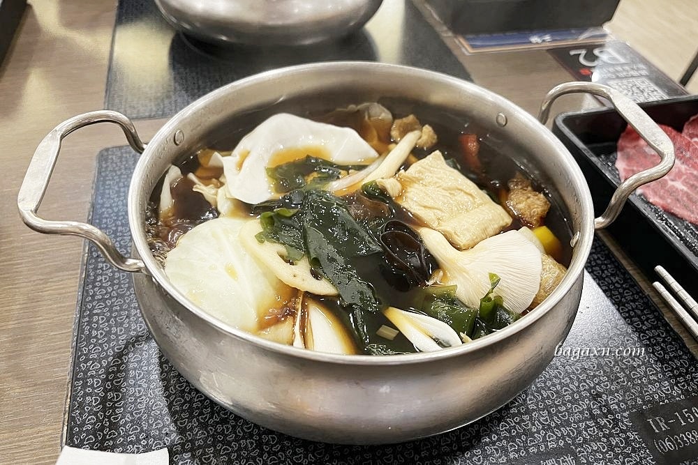 台中南屯│鬥牛士二鍋文心店。當日壽星半價可以吃一下