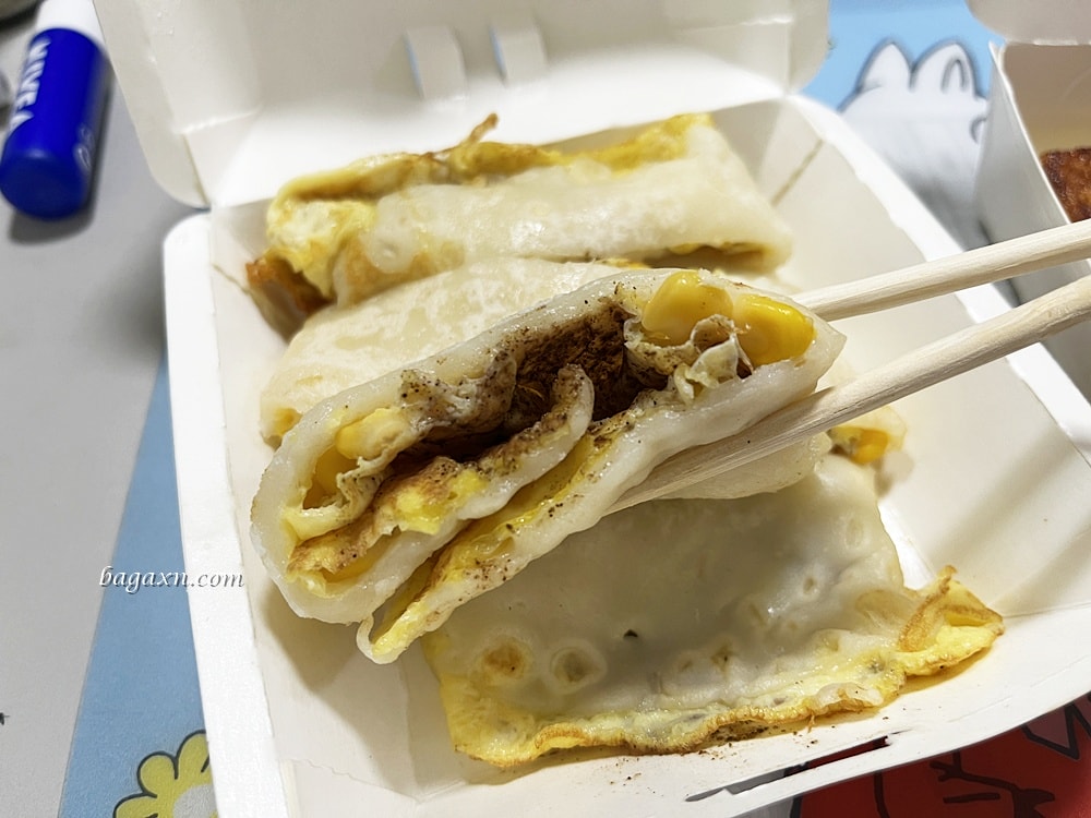 台中粉漿蛋餅│魚吃土手作三文治。粉漿蛋餅不油好吃，脆糖吐司美味特別