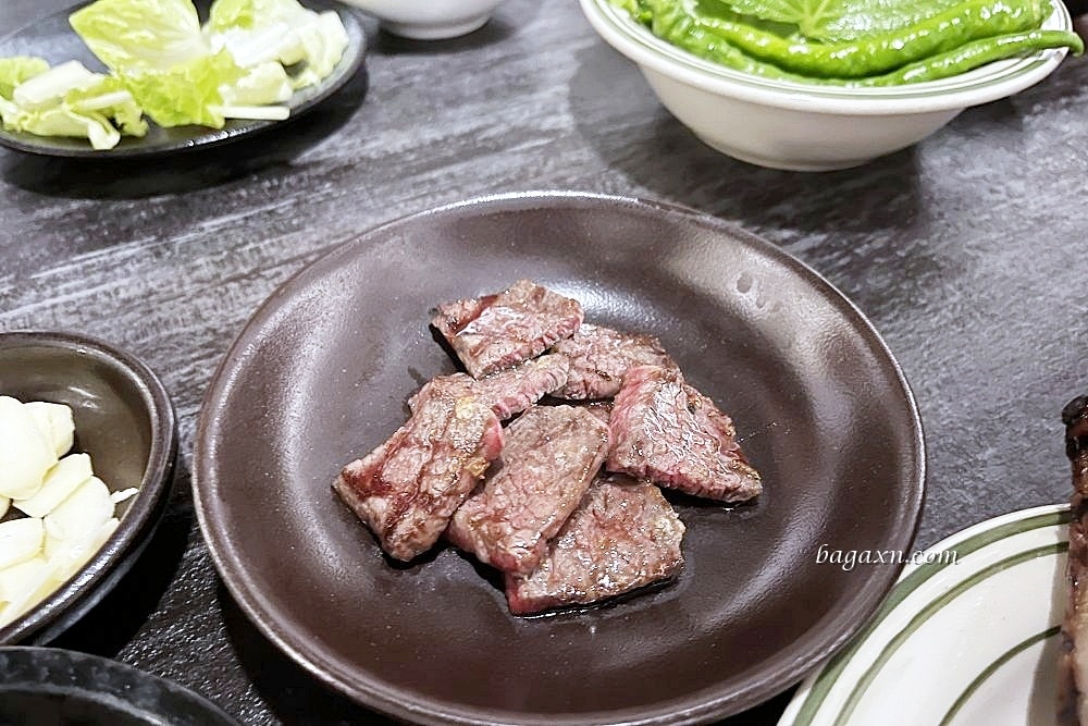 台中南屯│DEG 度 韓國燒肉概念。桌邊代烤服務，吃完沒油煙味超讚