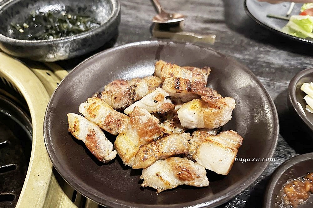 台中南屯│DEG 度 韓國燒肉概念。桌邊代烤服務,吃完沒油煙味超讚 - 第18張圖 台中南屯│DEG 度 韓國燒肉概念。桌邊代烤服務,吃完沒油煙味超讚