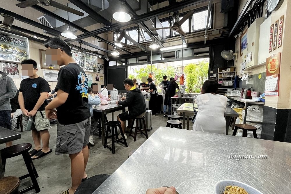 苗栗│阿蘭姊小吃店。在地人推薦,水晶餃炒米粉都不錯 - 第7張圖