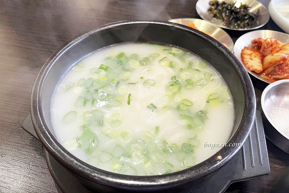 台中南屯│延南家韓式豬肉湯飯雪濃湯。湯飯不錯吃，韓式單點也都蠻有特色