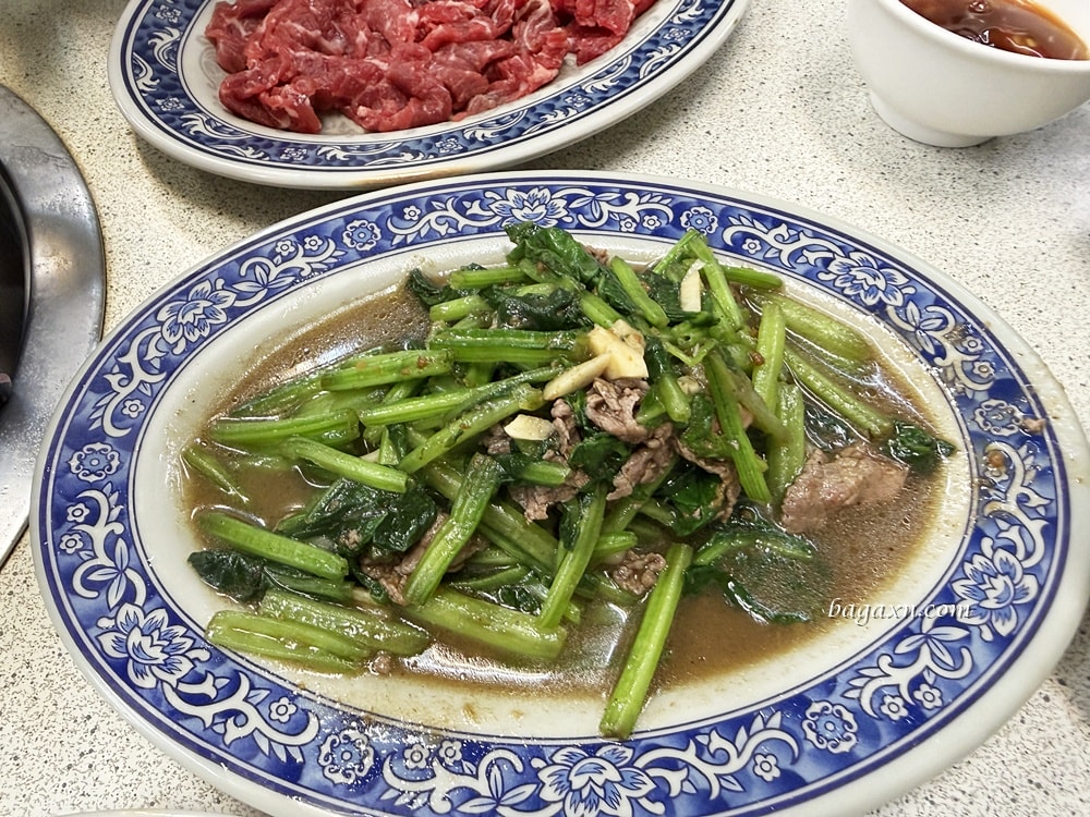 台中南屯│牛董牛肉爐。單點溫體牛火鍋，也有快炒類