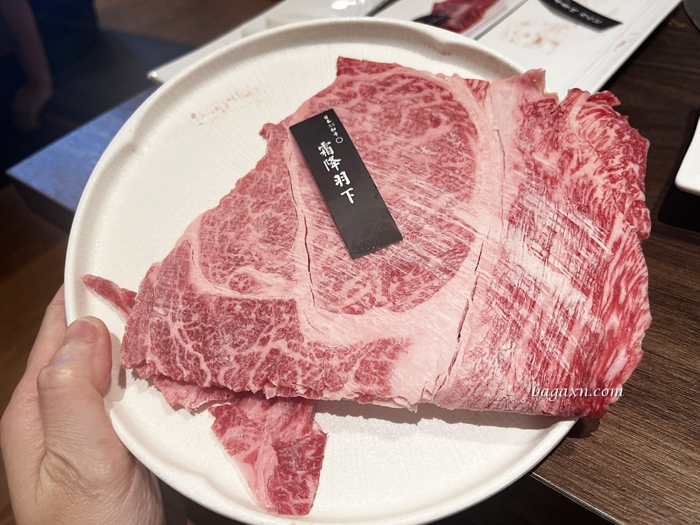 台中西區│銀山燒肉。高級和牛燒肉吃到飽，還有生啤調酒喝到飽